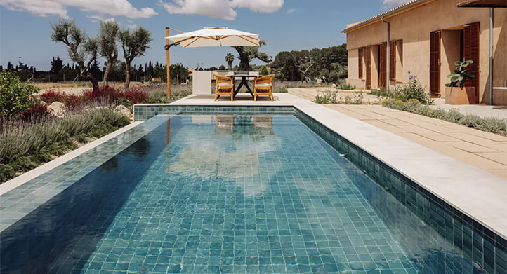 CONTINUAR LEYENDO SOBRE Piscina Privada Pool Turquesa